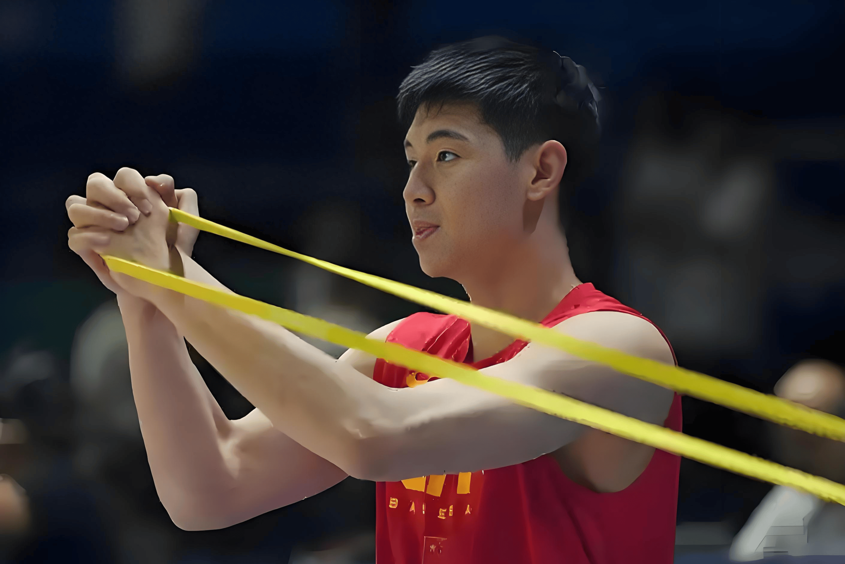 九游体育app-广东宏远迎荷甲关键赛，冲刺阶段外线爆发，话题不断，年轻球员得到机会的简单介绍